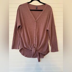 Iwollence tie front waffle weave dusty plum shirt. Women’s L